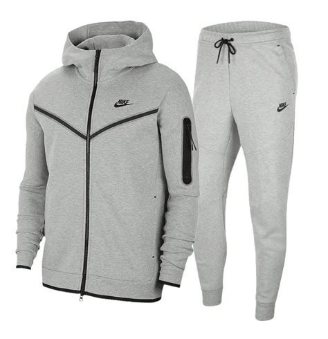 nike tech pakken